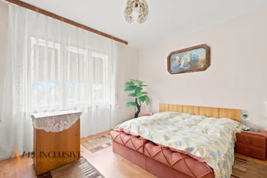 Na predaj 4-izbový dom, 90 m², Strekov
