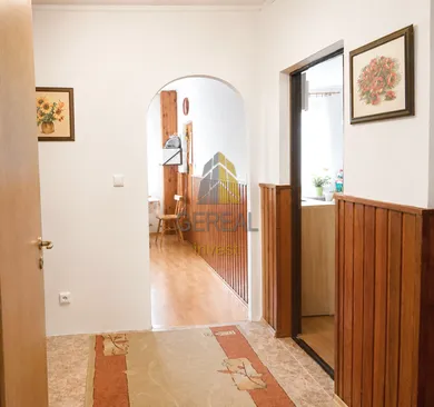 Na predaj 3-izbový byt, 79 m², Strážske