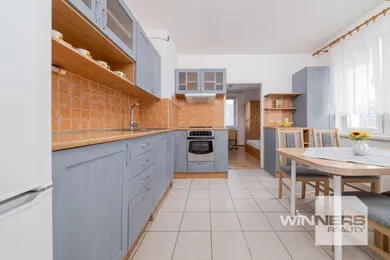 Mieszkania na wynajem, 3-pokojowe, Košice-Juh · €900