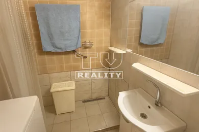 Na predaj 3-izbový byt, 64 m², Bratislava-Lamač