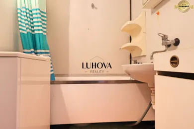 Na prenájom 3-izbový byt, 69 m², Púchov, Námestie slobody