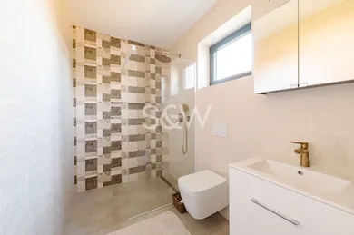 Na predaj 4-izbový dom, 145 m², Šajdíkove Humence