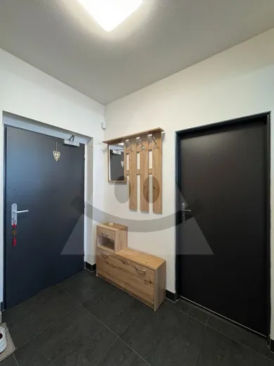Na prenájom 1-izbový byt, 47 m², Liptovský Mikuláš, 1. mája
