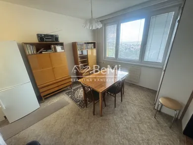 Na predaj 3-izbový byt, 78 m², Nitra, Sitnianska