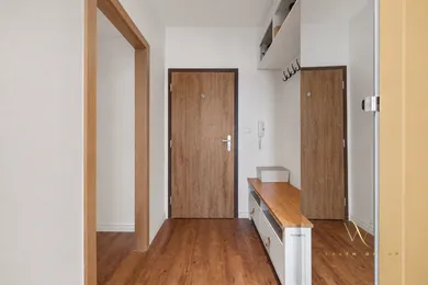 Na predaj 3-izbový byt, 64 m², Bratislava-Devínska Nová Ves