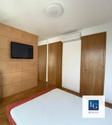 Na prenájom byt v Bratislava-Nové Mesto · €1 100 · Novostavba