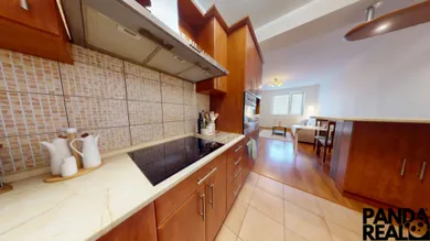 Na predaj 2-izbový byt, 70 m², Bratislava-Petržalka, Budatínska 12