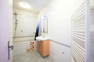 Na predaj 2-izbový byt, 57 m², Bratislava-Nové Mesto, Rozvodná