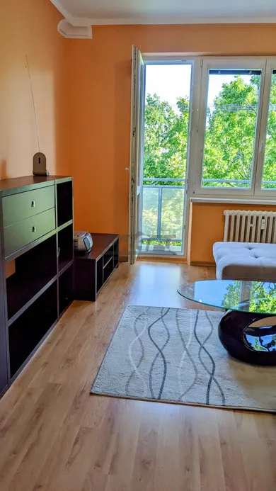 Na prenájom 2-izbový byt, 44 m², Bratislava-Ružinov, Ostredková
