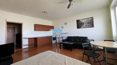 Na predaj 1-izbový byt, 34 m², Bratislava-Petržalka