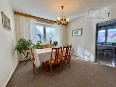 Na predaj 4-izbový dom, 270 m², Lipany