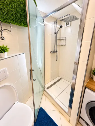 Na predaj 3-izbový byt, 82 m², Bratislava-Ružinov, Hrachová