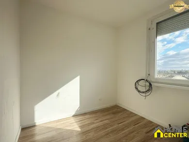 Na predaj 1-izbový byt, 29 m², Komárno, Družstevná