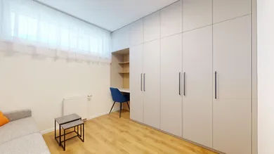 Na prenájom 2-izbový byt, 57 m², Trnava, Cukrovarská