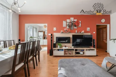 Na predaj 4-izbový byt, 82 m², Pezinok, Muškátova