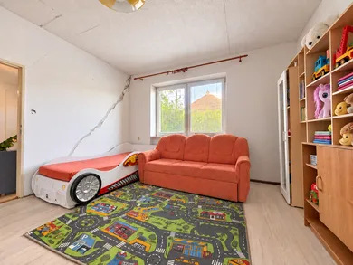 Na predaj 3-izbový dom, 381 m², Budmerice, J. Holčeka