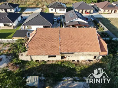 Na predaj pozemok v Nové Zámky · €859 000 · Pôvodný stav