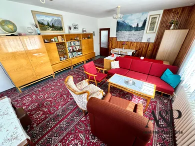 Na predaj dom, 160 m², Tekolďany