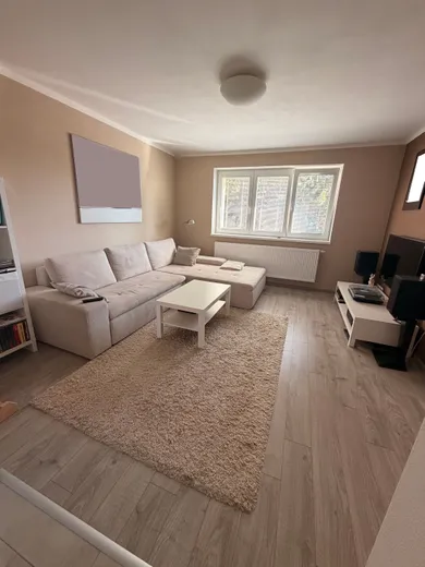Na predaj 3-izbový byt, 81 m², Banská Bystrica, Gorkého