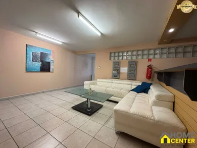 Na prenájom komerčné, 50 m², Komárno