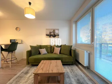 Byty na prenájom 1-izbový, Nitra · €520