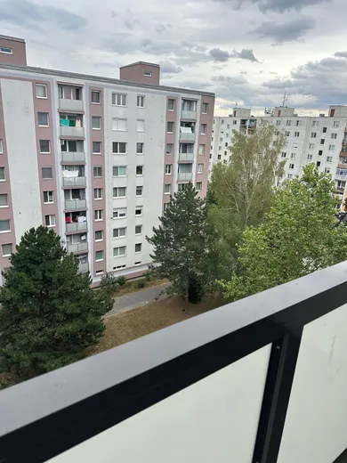 Na prenájom 2-izbový byt, 47 m², Piešťany