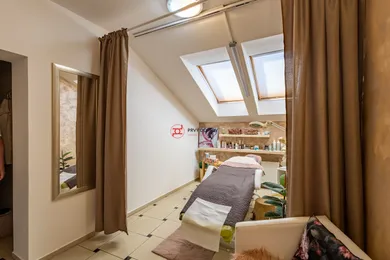 Na predaj dom, 460 m², Hlohovec, M. R. Štefánika