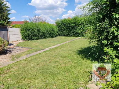 Na predaj 6-izbový dom, 140 m², Komárno, Zimná ul.
