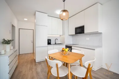 Na predaj 2-izbový byt, 48 m², Bratislava-Ružinov, Hraničná
