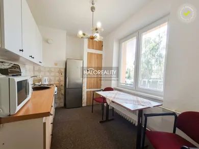 Na prenájom 2-izbový byt, 53 m², Spišská Nová Ves