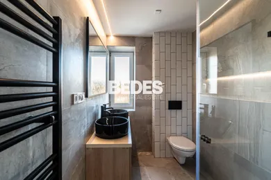 Na predaj 3-izbový byt, 62 m², Prievidza, J. Škopca