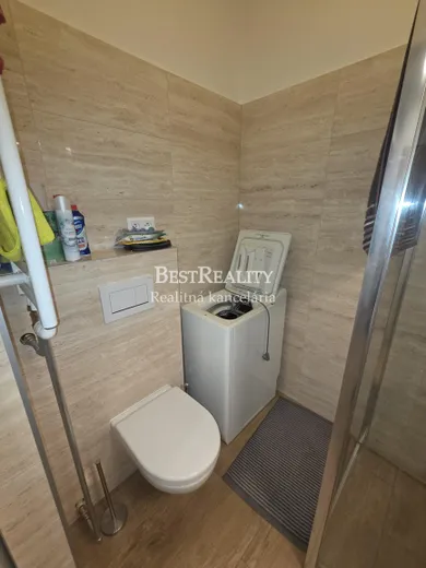 Na predaj 1-izbový byt, 22 m², Bratislava-Staré Mesto