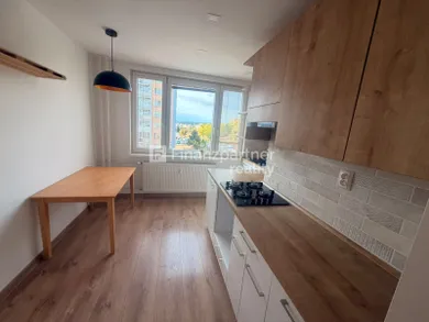 Na predaj 3-izbový byt, 66 m², Košice-Dargovských hrdinov, Postupimská