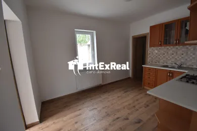 Na prenájom komerčné, 70 m², Šaľa, Dlhoveská
