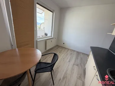 Na predaj 2-izbový byt, 62 m², Topoľčany, Streďanská