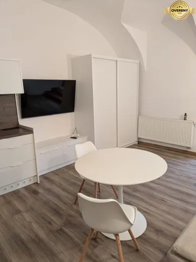 Na prenájom 1-izbový byt, 37 m², Poprad