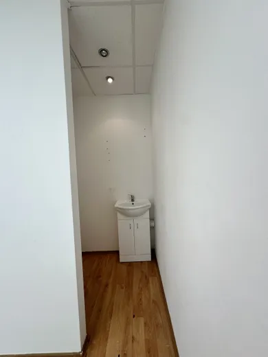 Na prenájom objekt, 33 m², Trenčín