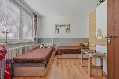 Na predaj 3-izbový byt, 72 m², Trnava, Trnava / Vladimíra Clementisa