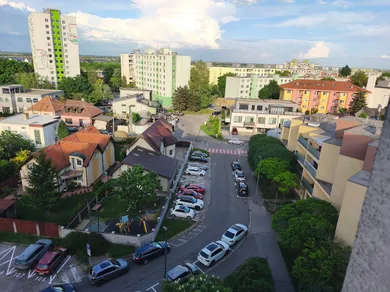 Mieszkania na sprzedaż, 4-pokojowe, Bratislava-Vrakuňa · €260 000