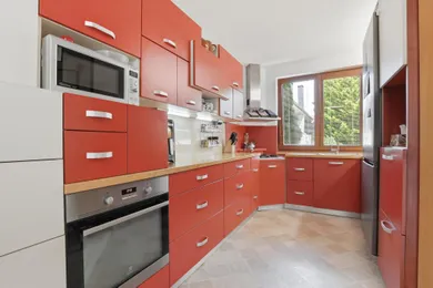 Na predaj dom, 450 m², Stupava, Hlavná