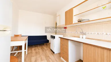 Na predaj 2-izbový byt, 58 m², Nové Zámky