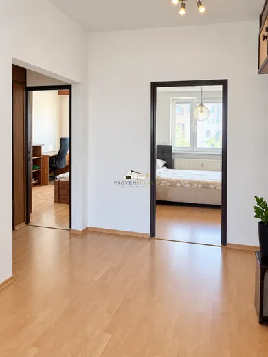 Na predaj 3-izbový byt, 73 m², Bratislava-Devínska Nová Ves