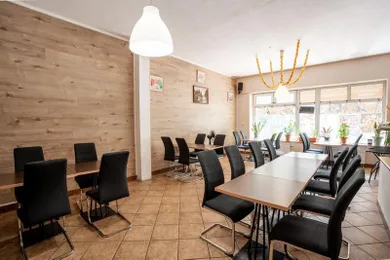 Na prenájom objekt, 141 m², Bratislava-Staré Mesto, Vazovova
