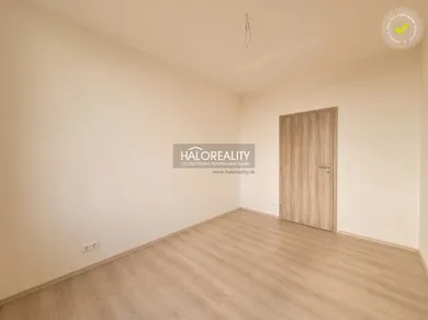 Na predaj 3-izbový byt, 71 m², Bratislava-Ružinov