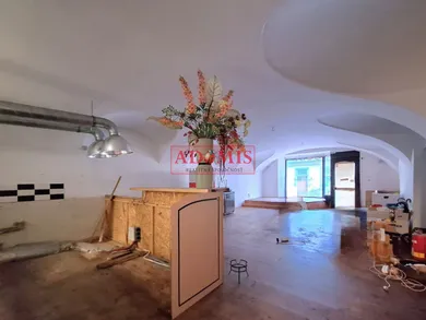 Na predaj komerčné, 99 m², Košice-Staré Mesto, Kováčska