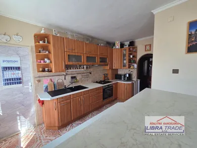 Na predaj 4-izbový byt, 84 m², Nové Zámky
