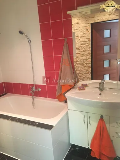 Na prenájom 2-izbový byt, 55 m², Ružomberok