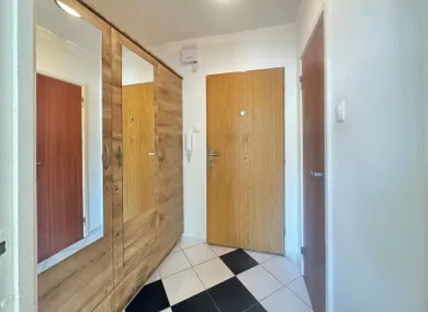 Na prenájom 1-izbový byt, 28 m², Dunajská Streda, Boriny