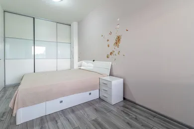 Na prenájom 2-izbový byt, 65 m², Pezinok, Suvorovova