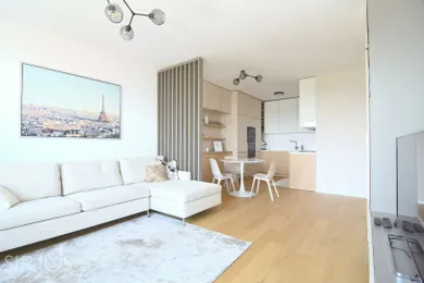 Na prenájom 2-izbový byt, 60 m², Bratislava-Ružinov, Súkennícka